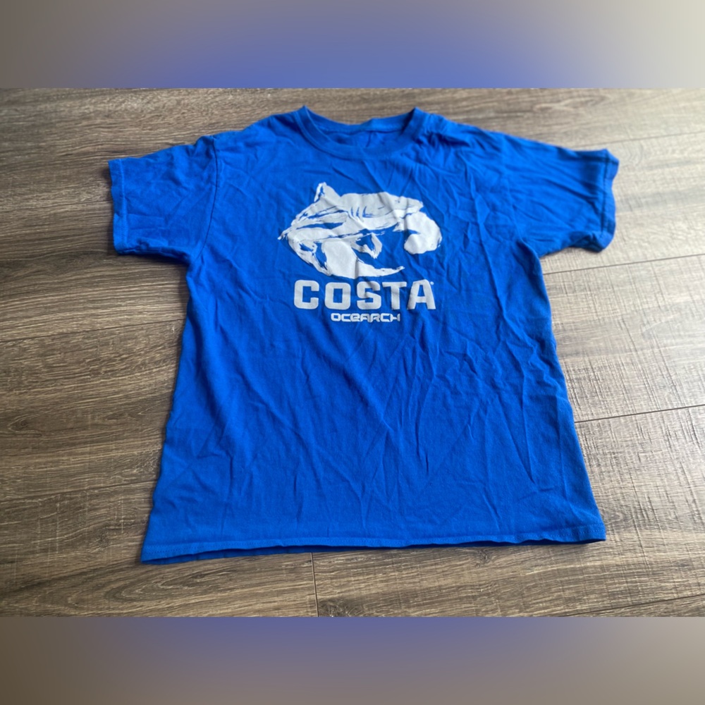 Costa shark t-shirt kid’s size large from pet & smoke free home